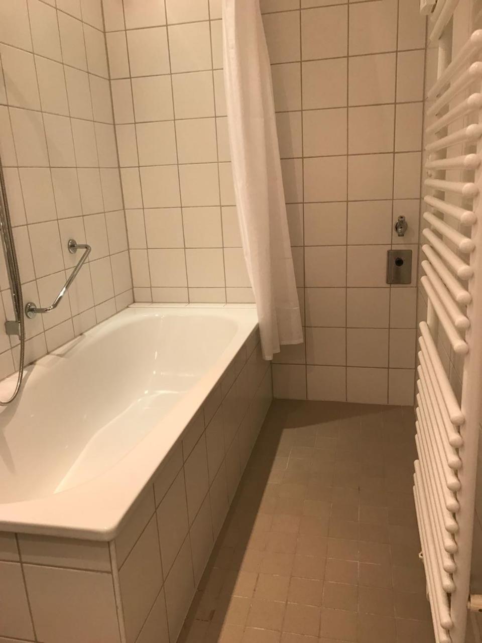 Goldener Anker Hotell Genthin Exteriör bild
